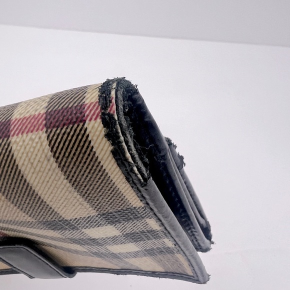 BURBERRY WOMEN’S WALLET, CLASSIC BURBERRY COLORS AND DESIGN - Picture 13 of 16